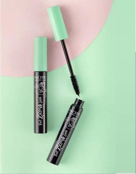 Full-Bloom-Lash-Mascara_A1